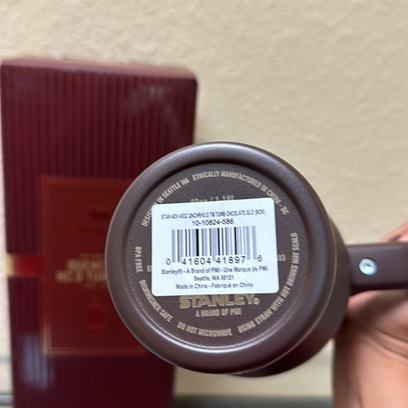 Chocolate Gold Quencher H2.0 FlowState Tumbler | 40 OZ - Picture 6 of 9